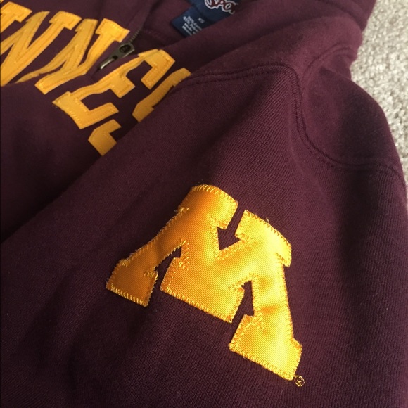 University of Minnesota Jansport Quarter Zip - Picture 3 of 4